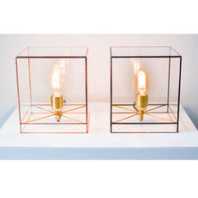 Afbeelding in Gallery-weergave laden, tafellamp vierkant, sfeervolle tafellamp geometrische vorm