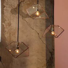 Afbeelding in Gallery-weergave laden, cluster hanglamp mae trio in koper
